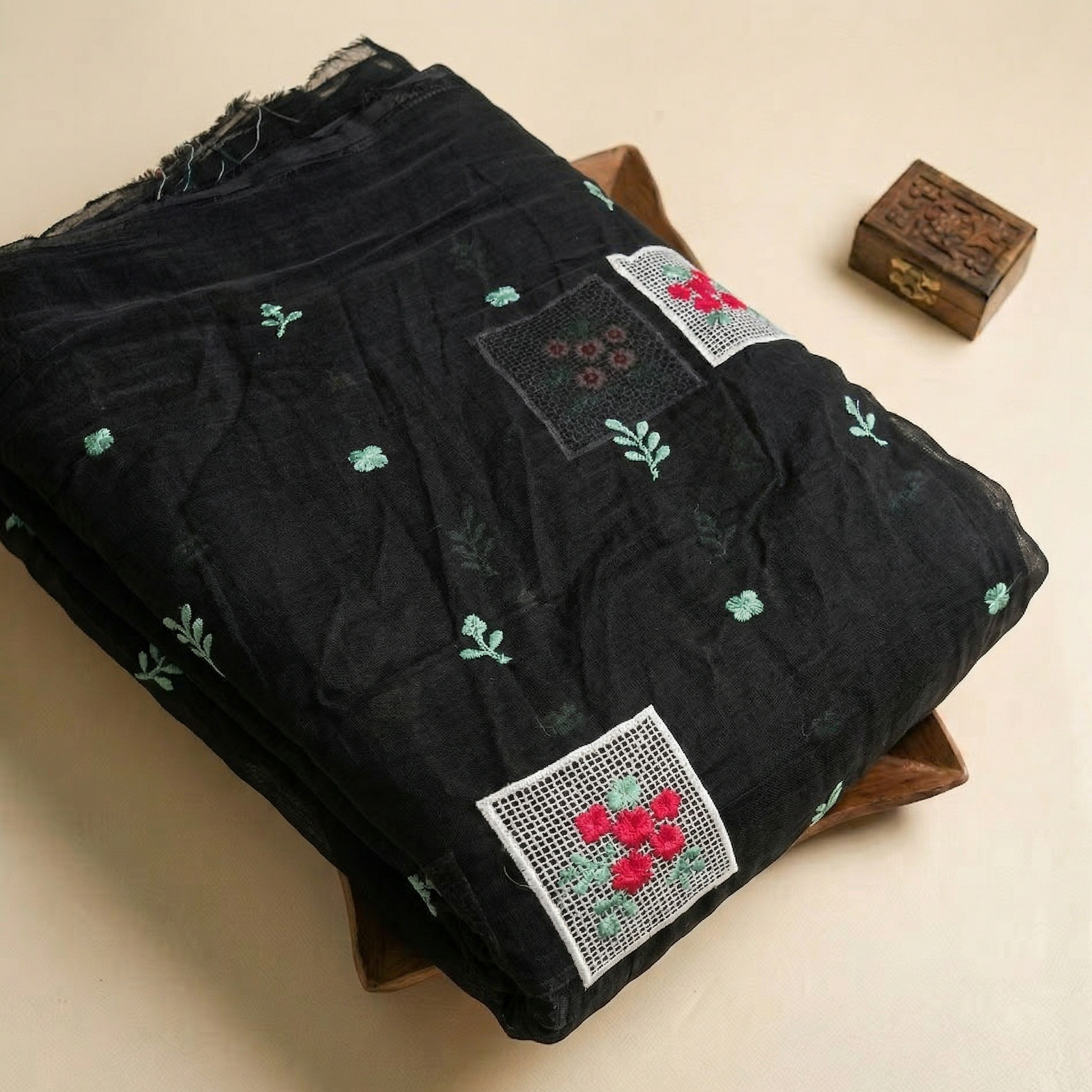 Semi Aplic Mulchanderi (Black)